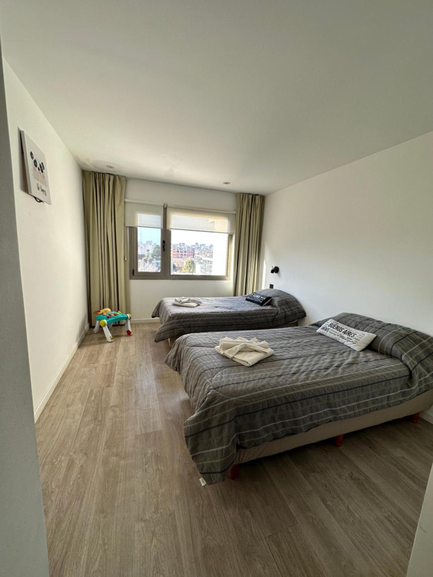 Apartment Depto 3 Amb Zona Guemes Con Cochera, Balcon A La Calle Con Parrilla A Gas Mar del Plata